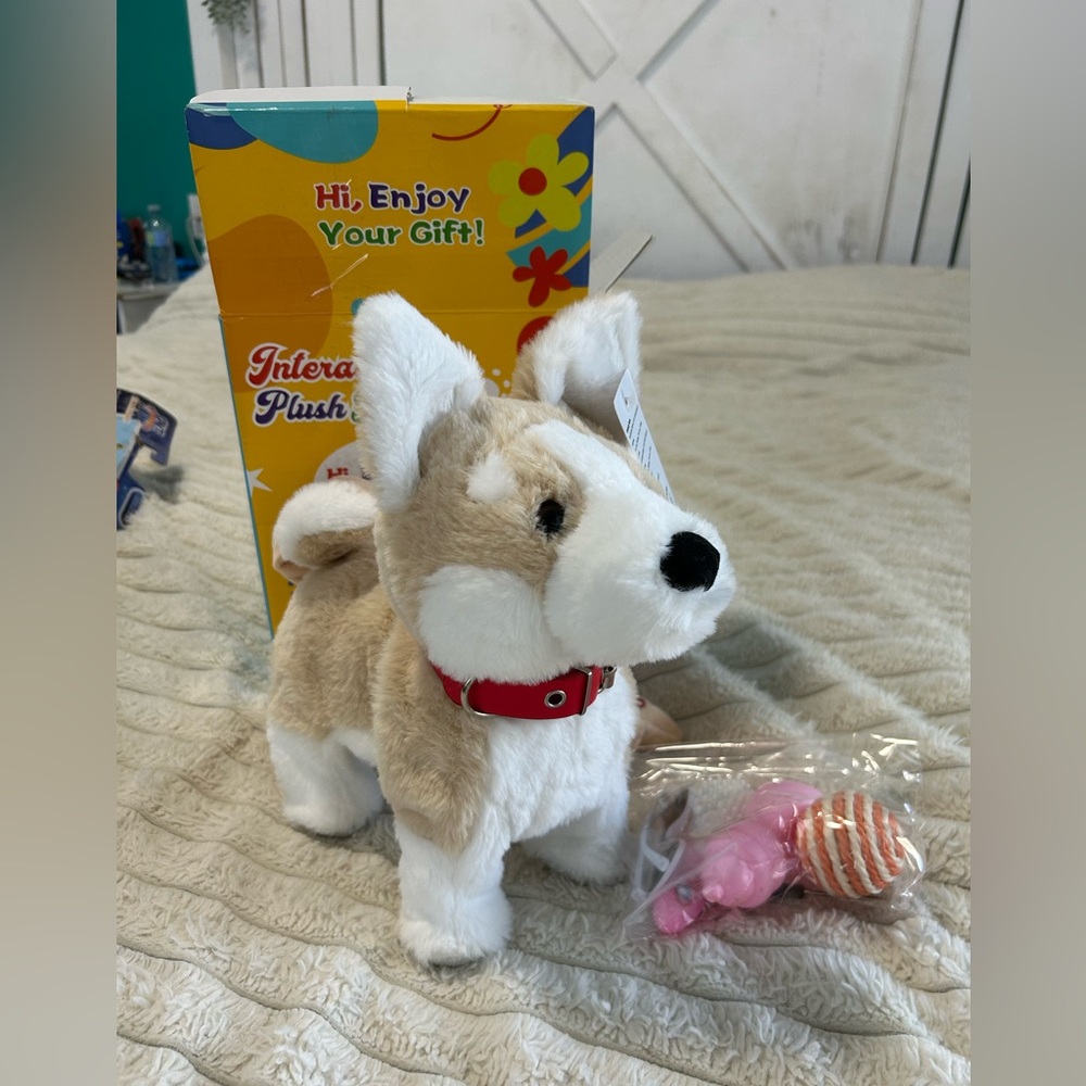 NIB Walking, Dancing, Singing Musical Dog Kids Toy
